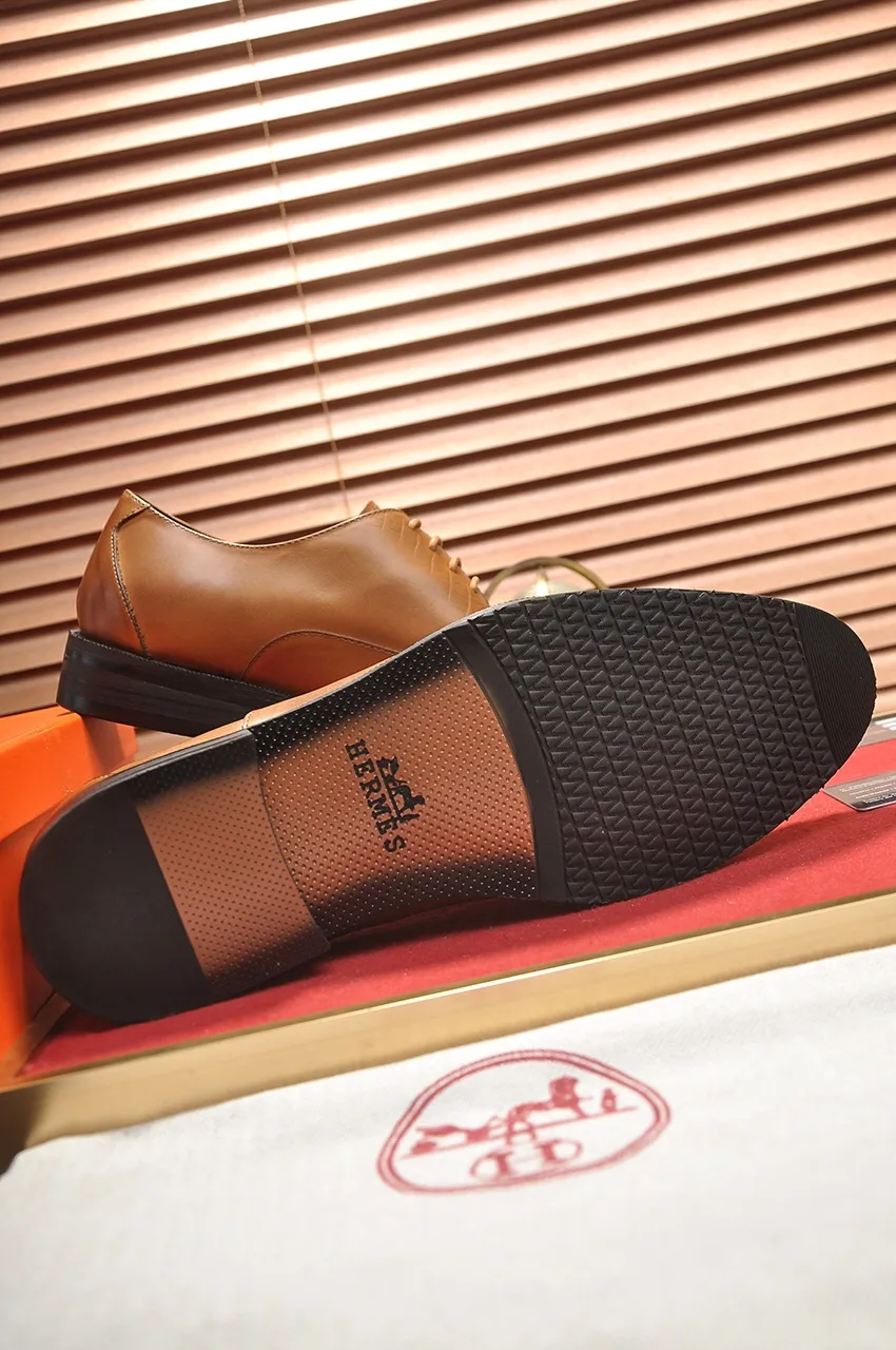 Men's shoes💰460💶[HERMES] (sheepskin lining)🍀Italian top luxury🍀He does not pursue novel styles and gorgeous colors, but attracts the favor of successful men with his flawless, elegant and classic style! This very, very comfortable, simple and stable style makes it easy to match any style! The pattern is absolutely 1:1 refined from the original case, and we strive for excellence in materials, imported cowhide + sheepskin lining💪💪💪extraordinary texture👍! .Black Brown Size: 38-45 (45 customized)